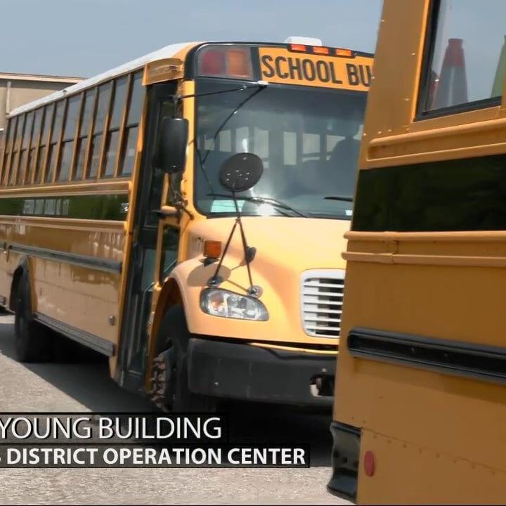 Thousands of Louisville parents download app to track their kid's JCPS bus